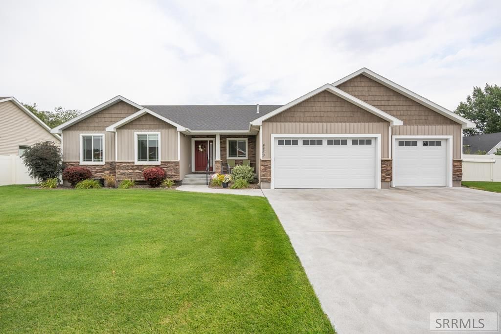 Image 1 of property listing at 4439 Pocono, Idaho Falls, ID 83404