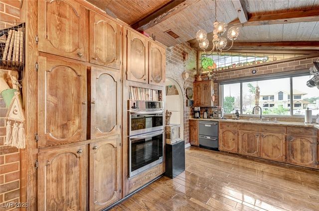 2989 Santa Margarita Street, Las Vegas, NV 89146