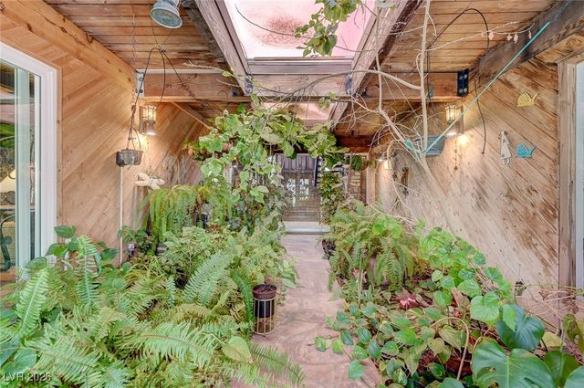 2989 Santa Margarita Street, Las Vegas, NV 89146