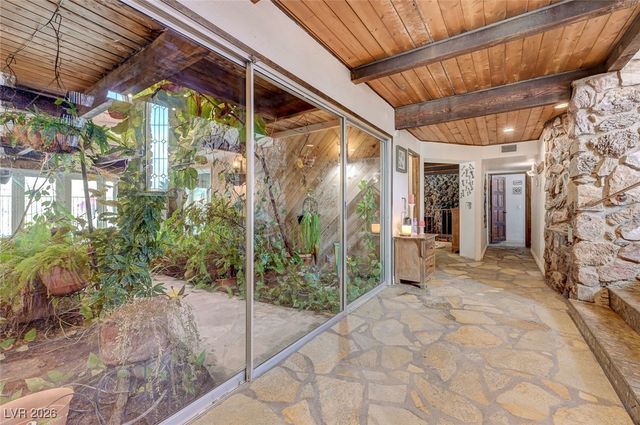 2989 Santa Margarita Street, Las Vegas, NV 89146