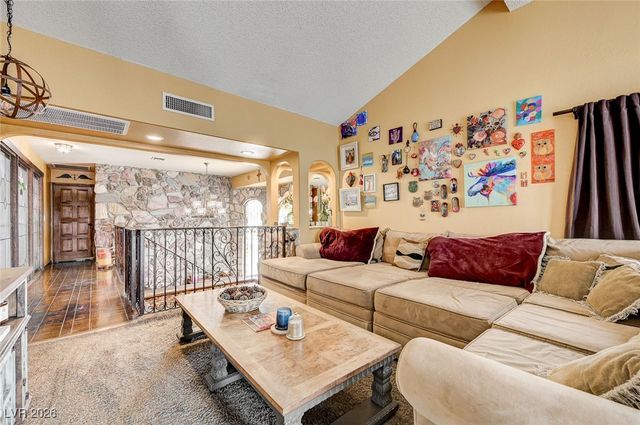 2989 Santa Margarita Street, Las Vegas, NV 89146