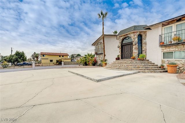 2989 Santa Margarita Street, Las Vegas, NV 89146