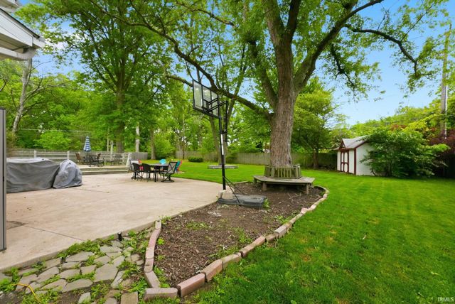 4318 Lynwood Court, Fort Wayne, IN 46815