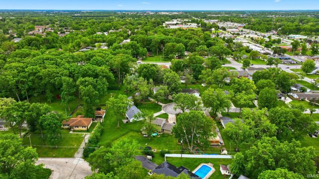 4318 Lynwood Court, Fort Wayne, IN 46815
