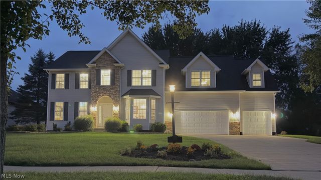5831 Emerald Lakes Drive, Medina, OH 44256