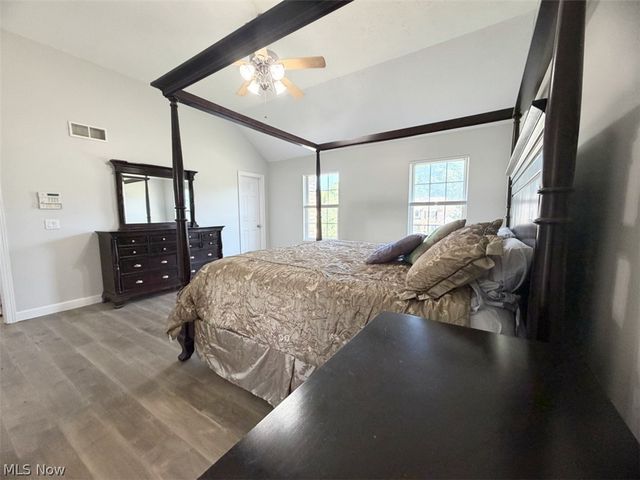 5831 Emerald Lakes Drive, Medina, OH 44256