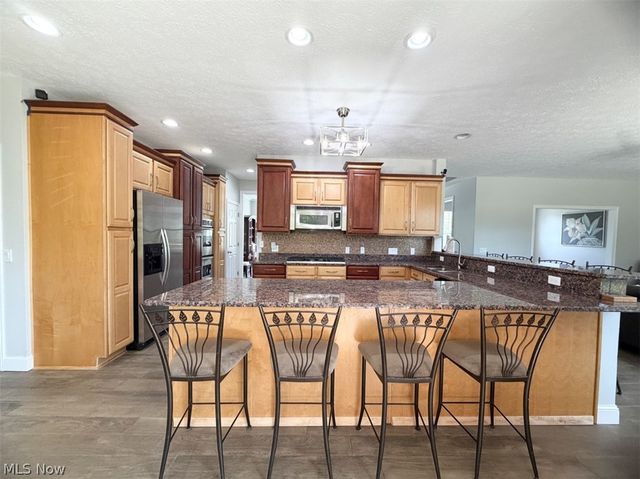 5831 Emerald Lakes Drive, Medina, OH 44256