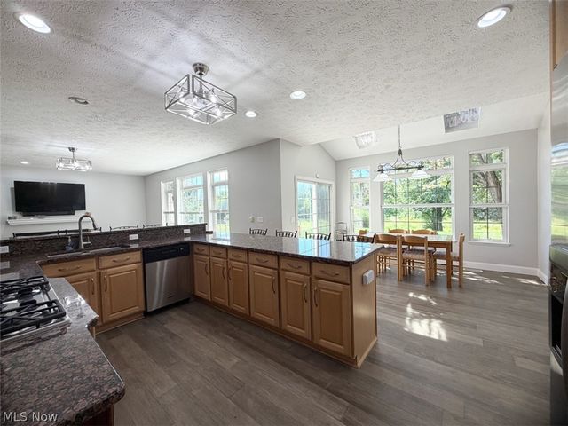5831 Emerald Lakes Drive, Medina, OH 44256