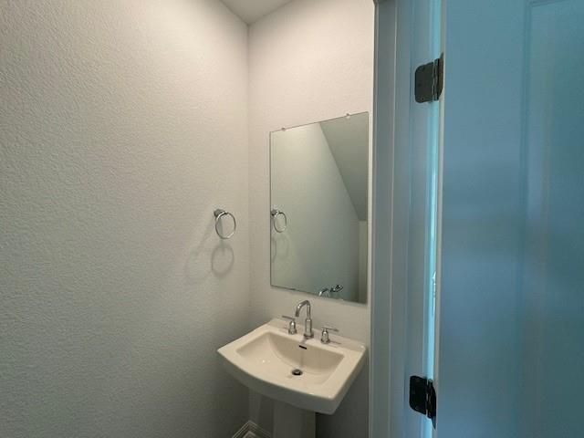 788 Papaya DR, Buda, TX 78610