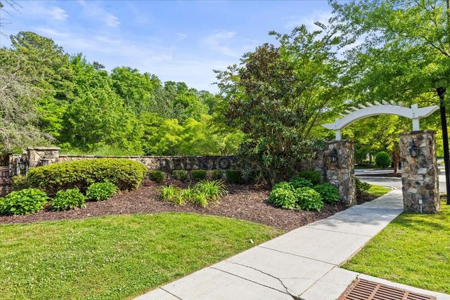 8625 Homecoming Drive, Chattanooga, TN 37421