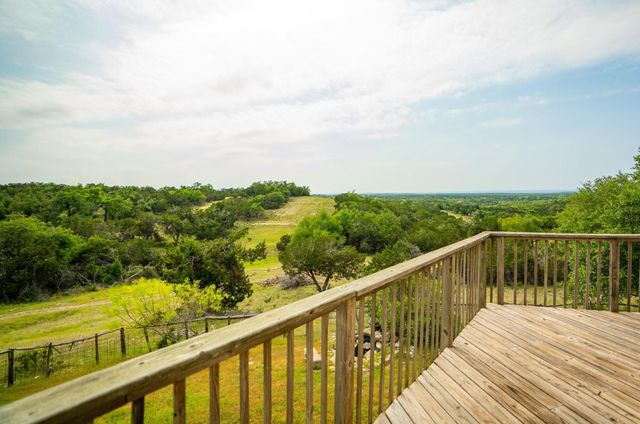 3230 W Fitzhugh RD, Dripping Springs, TX 78620