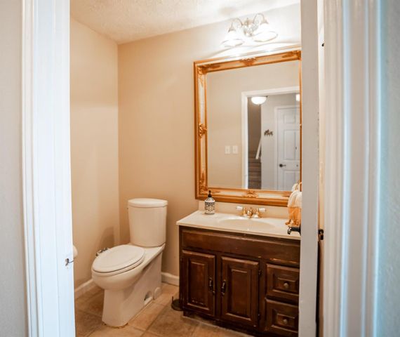 3230 W Fitzhugh RD, Dripping Springs, TX 78620
