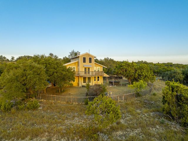 3230 W Fitzhugh RD, Dripping Springs, TX 78620