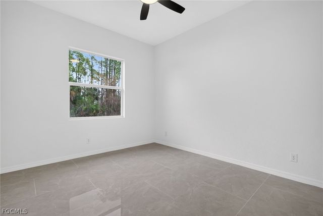 3110 32nd ST W, Lehigh Acres, FL 33971