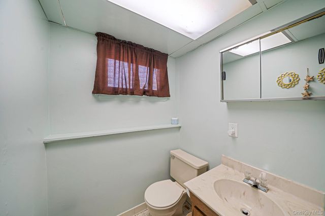 26 Carl Street, Ronkonkoma, NY 11779