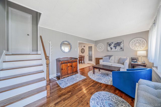 26 Carl Street, Ronkonkoma, NY 11779
