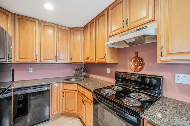 26 Carl Street, Ronkonkoma, NY 11779