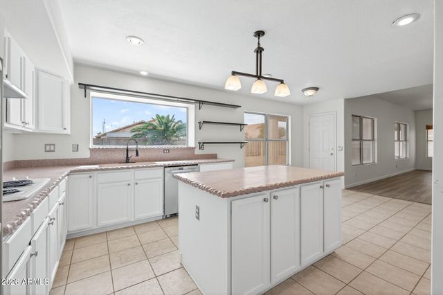 12425 W ENCANTO Boulevard, Avondale, AZ 85392