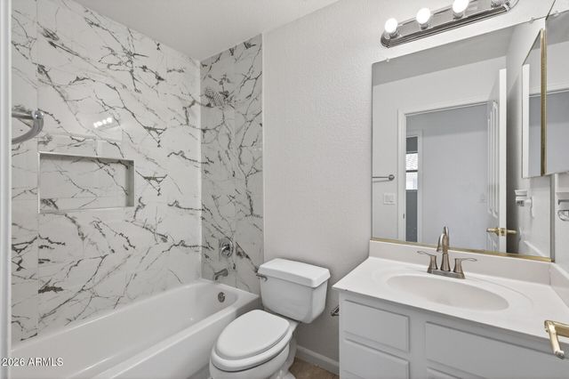 12425 W ENCANTO Boulevard, Avondale, AZ 85392