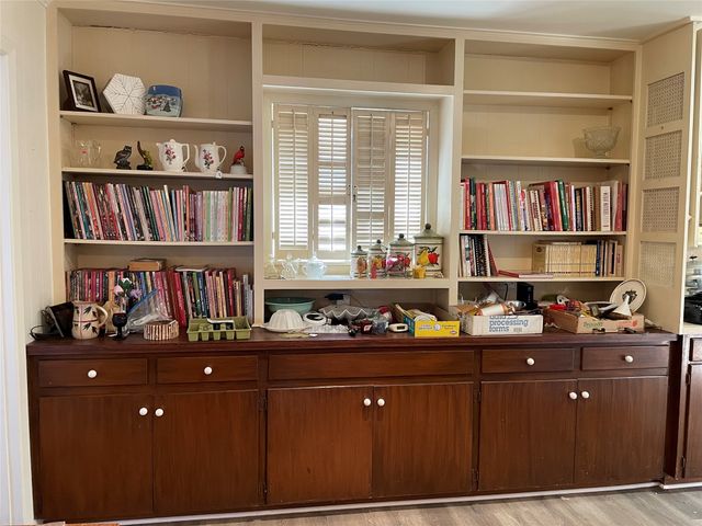 1409 Yarborough Drive, Sherman, TX 75092