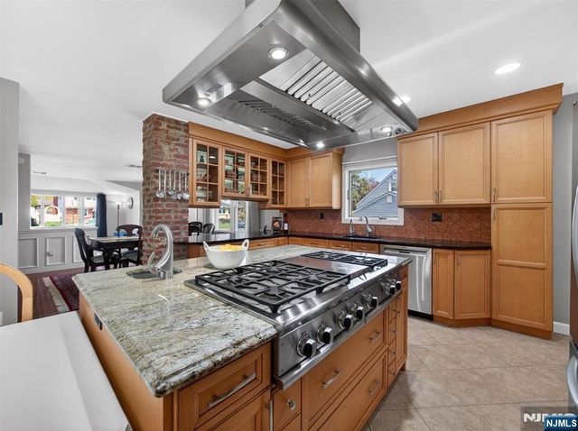 95 Clinton Avenue, Hillsdale, NJ 07642
