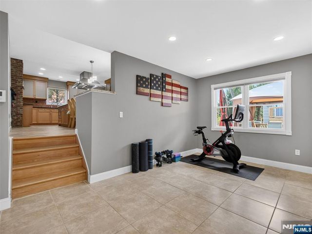 95 Clinton Avenue, Hillsdale, NJ 07642