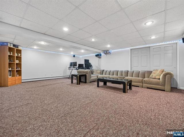 95 Clinton Avenue, Hillsdale, NJ 07642