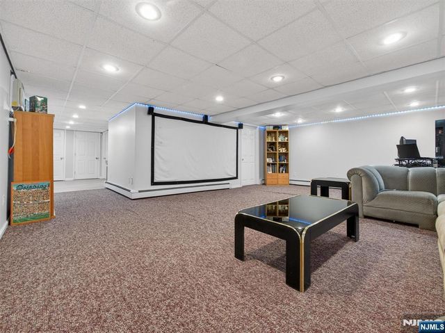 95 Clinton Avenue, Hillsdale, NJ 07642