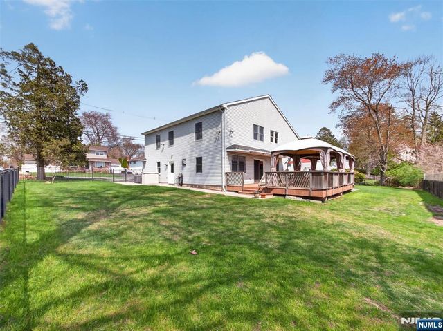 95 Clinton Avenue, Hillsdale, NJ 07642