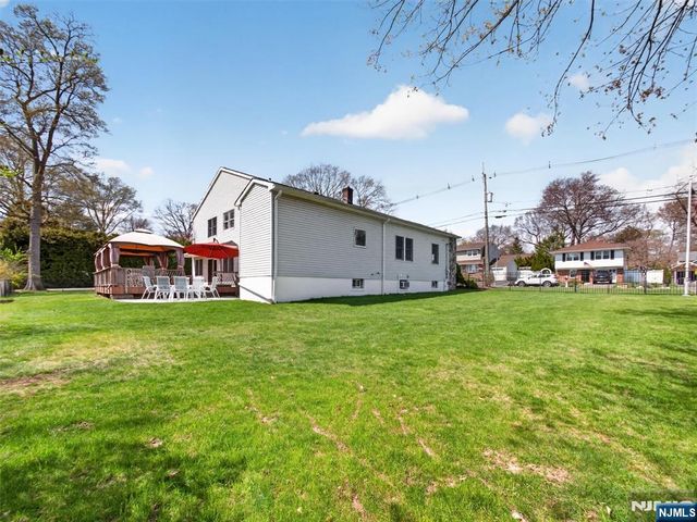 95 Clinton Avenue, Hillsdale, NJ 07642