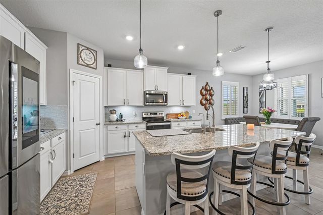 5716 FLAGSTONE TRAIL, Palmetto, FL 34221