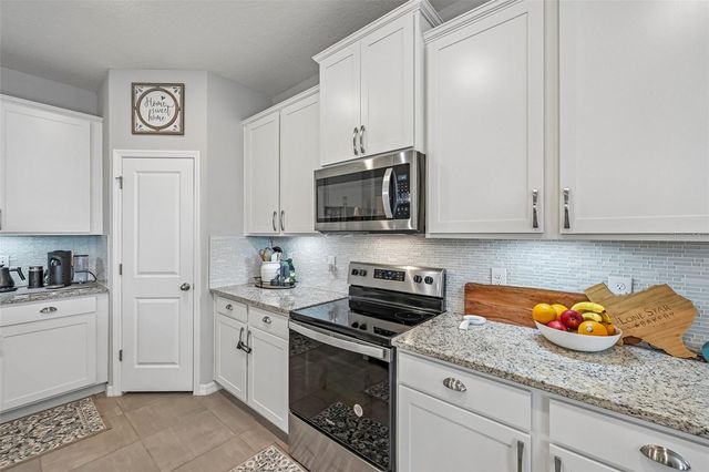 5716 FLAGSTONE TRAIL, Palmetto, FL 34221