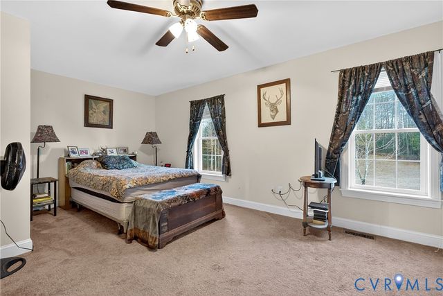 709 Powcan Rd, Tappahannock, VA 22560