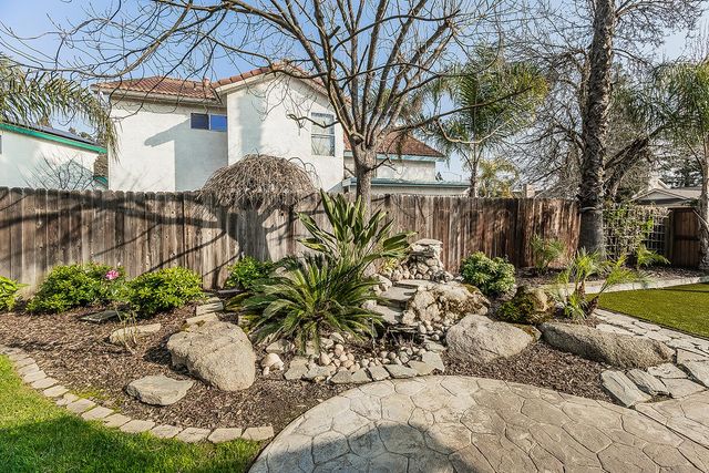 1636 E Solar Avenue, Fresno, CA 93720