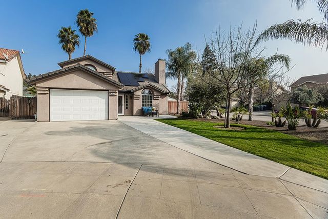 1636 E Solar Avenue, Fresno, CA 93720