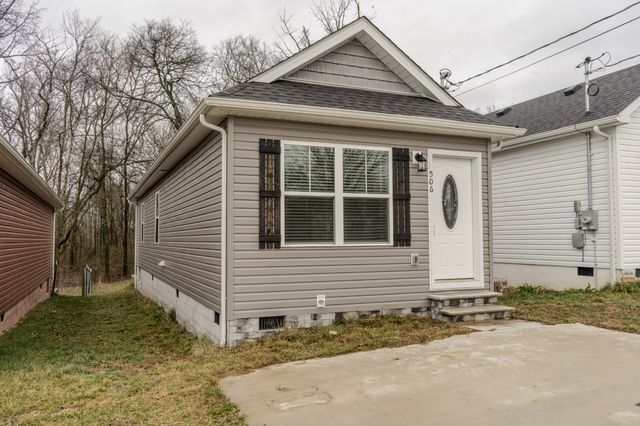 506 W Volney St, Tullahoma, TN 37388