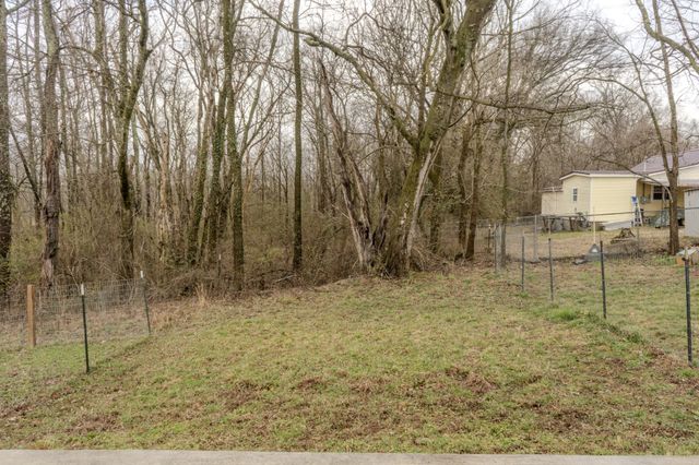 506 W Volney St, Tullahoma, TN 37388