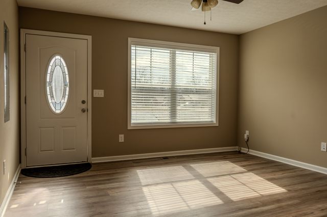 506 W Volney St, Tullahoma, TN 37388