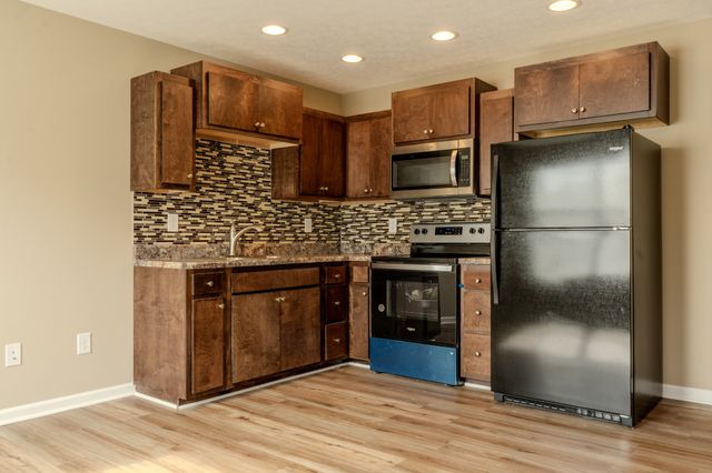 506 W Volney St, Tullahoma, TN 37388