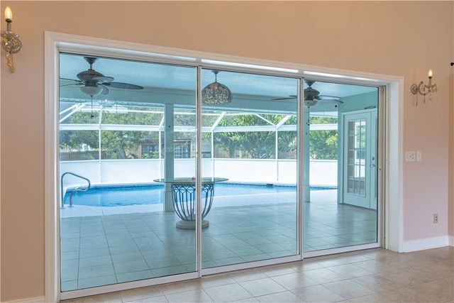 122 Coconut Street, Sebastian, FL 32958