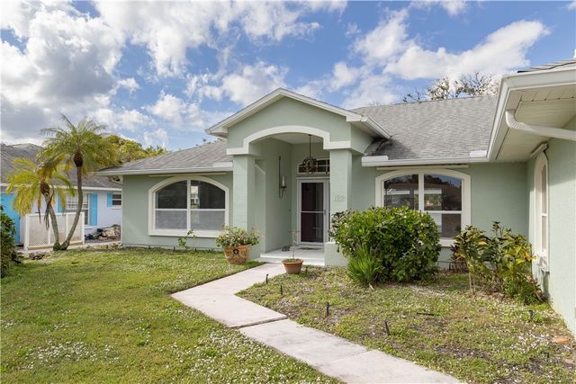 122 Coconut Street, Sebastian, FL 32958