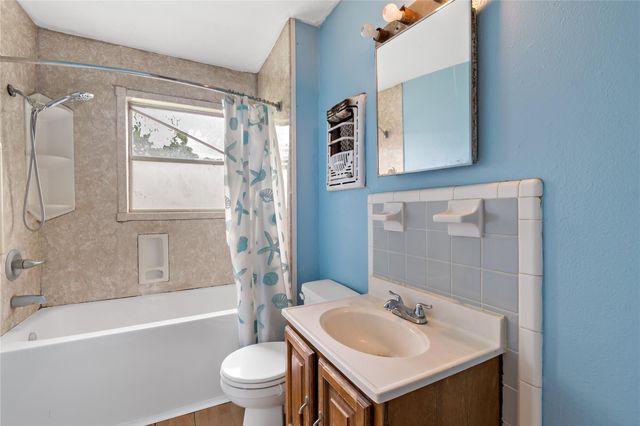 5603 Lakefield Drive, Houston, TX 77033