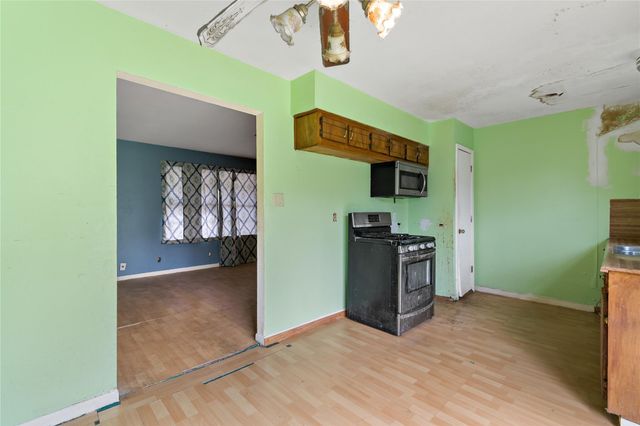 5603 Lakefield Drive, Houston, TX 77033