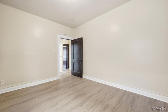 5480 Arlington Avenue, St Louis, MO 63120