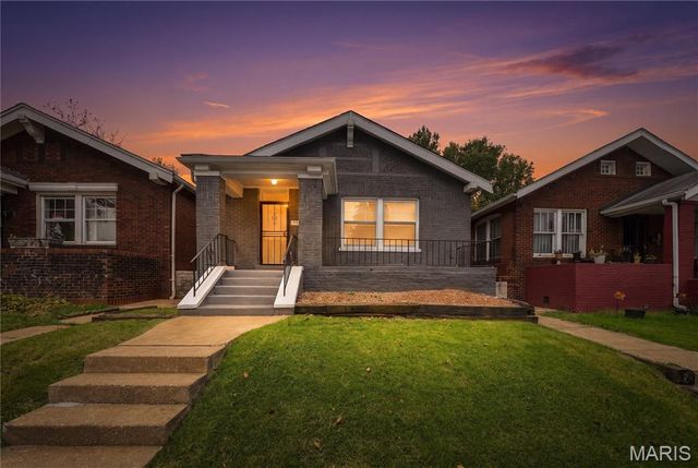 5480 Arlington Avenue, St Louis, MO 63120