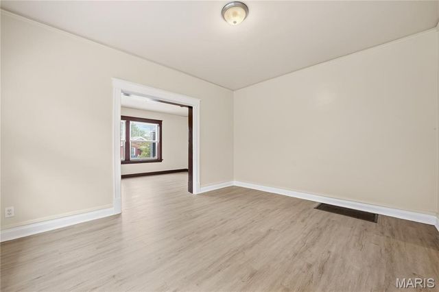 5480 Arlington Avenue, St Louis, MO 63120