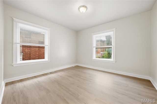 5480 Arlington Avenue, St Louis, MO 63120