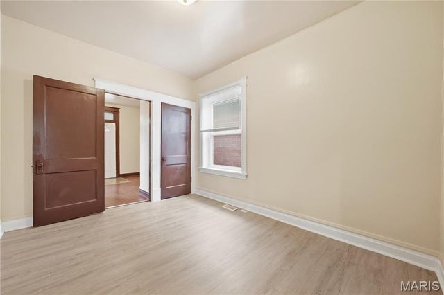5480 Arlington Avenue, St Louis, MO 63120