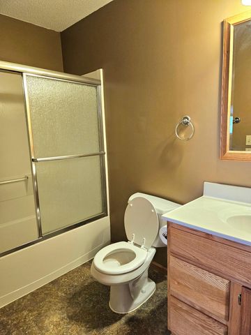 21742 Linden Way, Rogers, MN 55374