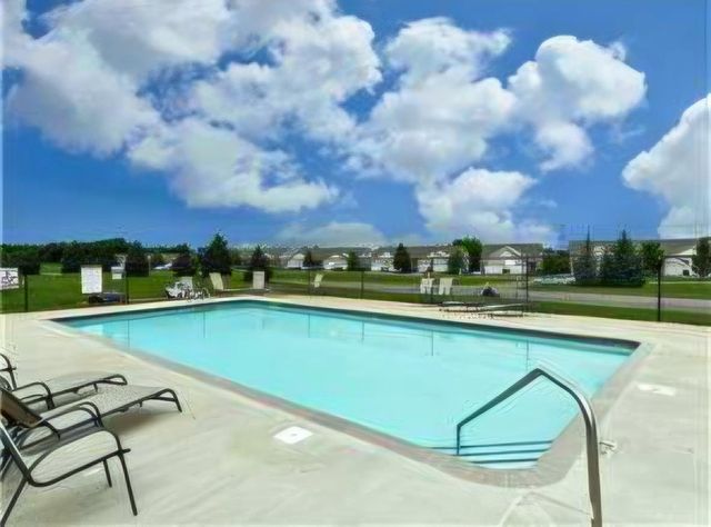 21742 Linden Way, Rogers, MN 55374